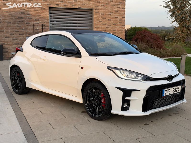 Toyota GR Yaris, GR-FOUR, 1.majitel, garážovaná